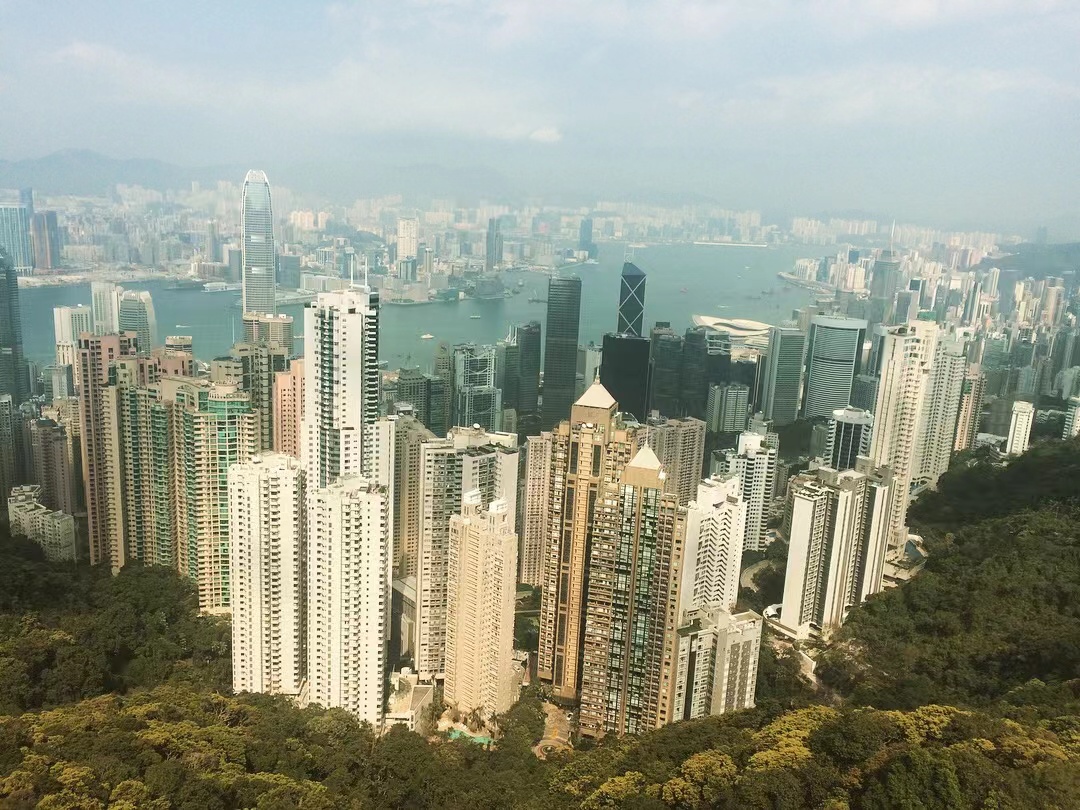 Wow! China is offering a 5-year Mainland travel permit to non-Chinese Hong Kong and Macao permanent residents. Such a cool opportunity!